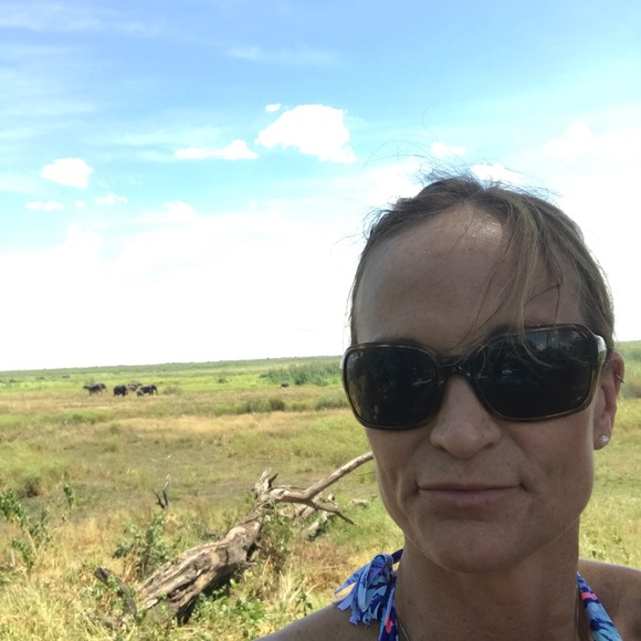 Meet your Posher, Amanda - Picture 3 of 4